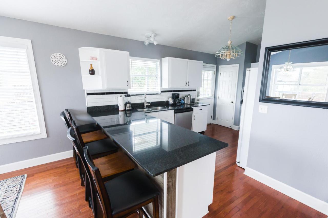 Five Bedroom Home In The Heart Of St Aug Beach Saint Augustine Eksteriør billede