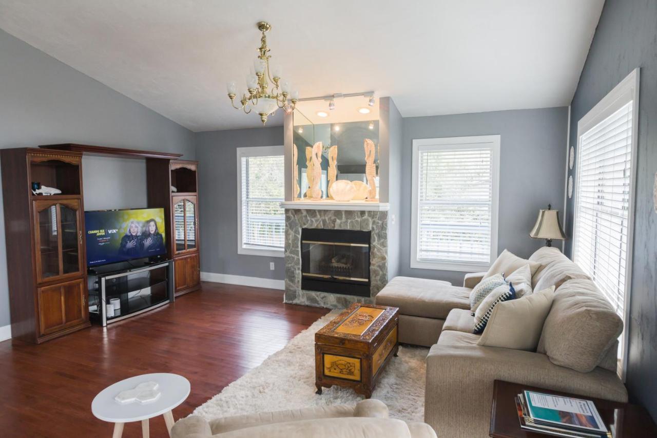 Five Bedroom Home In The Heart Of St Aug Beach Saint Augustine Eksteriør billede