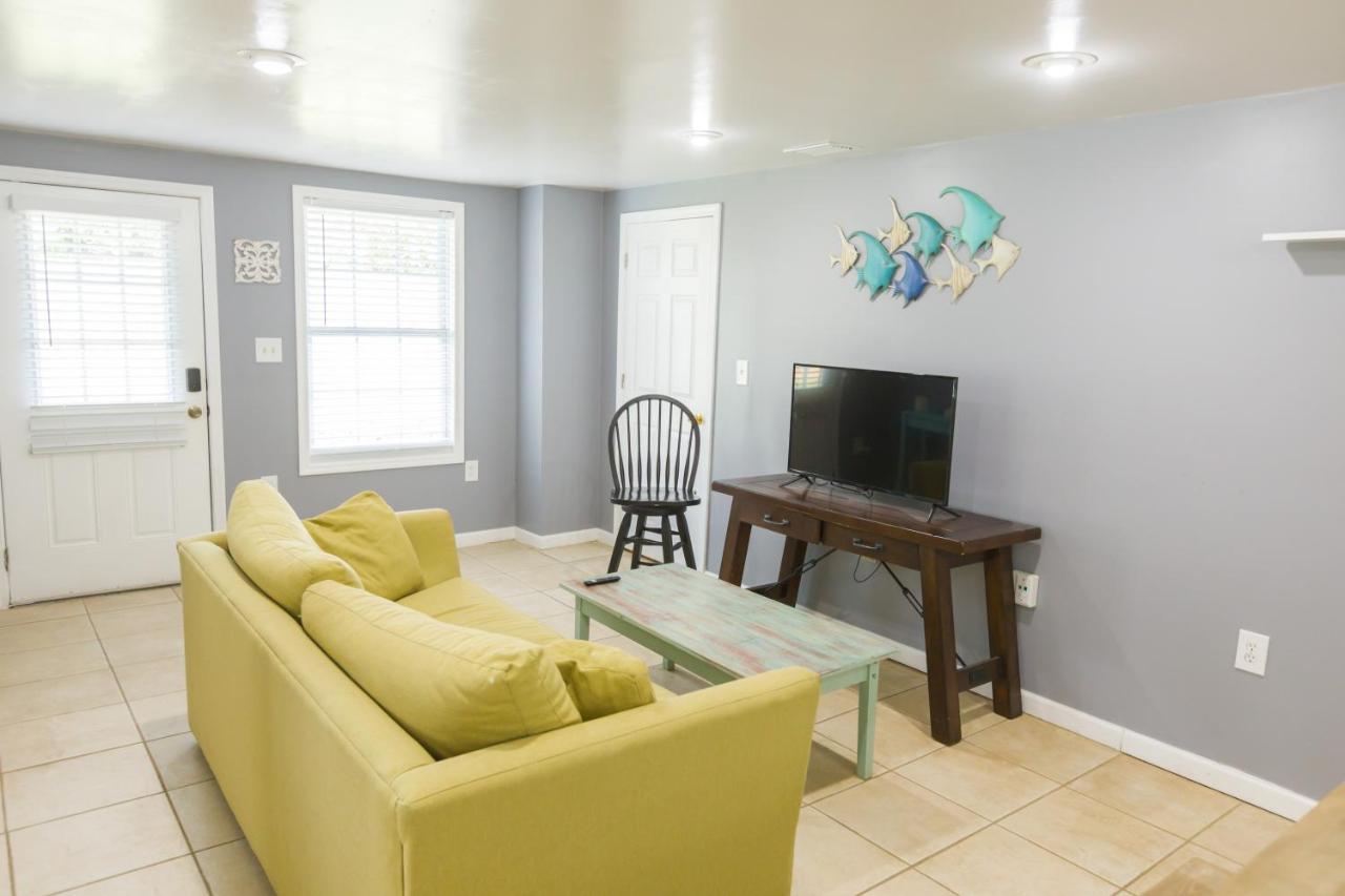 Five Bedroom Home In The Heart Of St Aug Beach Saint Augustine Eksteriør billede
